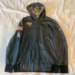 Tampa Bay Buccaneers Salute to Service Hoodie